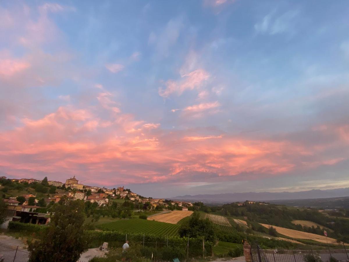 Appartamento Nelle Langhe Novello Exterior foto