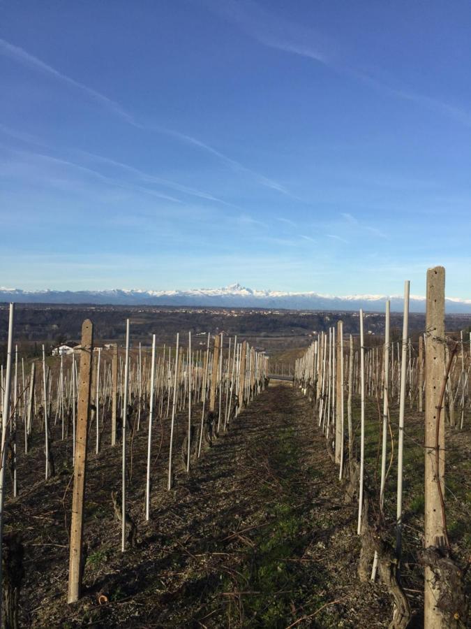 Appartamento Nelle Langhe Novello Exterior foto